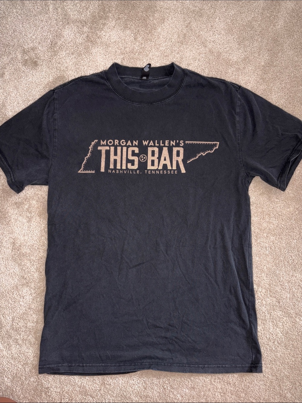 Morgan Wallen This Bar Graphic Tee - Black size small